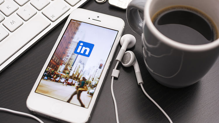 4 Secrets to Attract More Business on LinkedIn